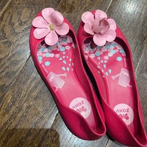 Beautiful pink rubber sandals